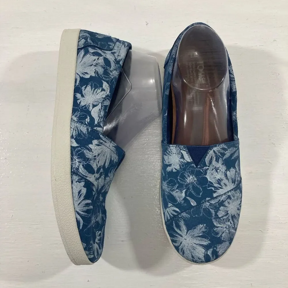 TOMS Avalon Slip On Sneakers Womens 9 Blue Suede Floral Print Casual Comfort